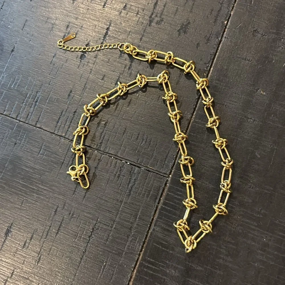 INS Fashion 18K Gold Plated Stainless Steel Knot Link Chain Necklace - Picture 8 of 8